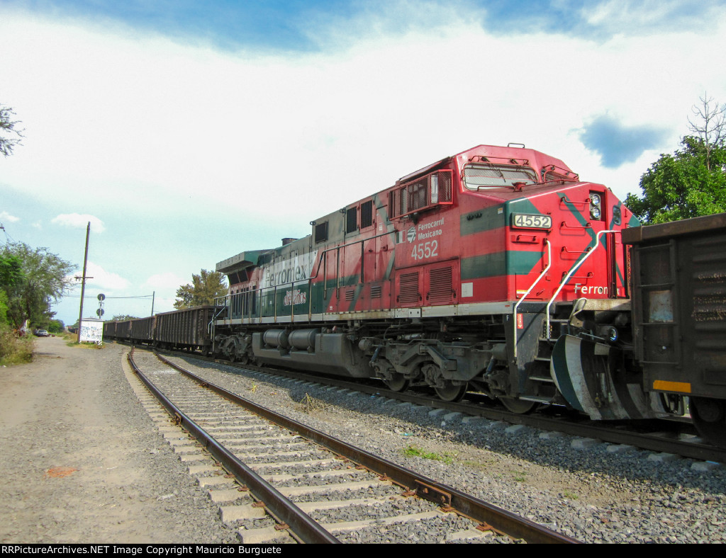 FXE AC4400 Locomotive as DPU